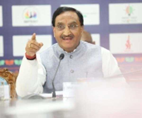 जेईई परीक्षा पर सुब्रमण्यम स्वामी ने उठाया सवाल, निशंक ने दिया जवाब